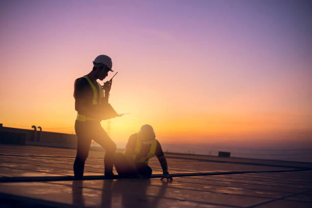 Best Metal Roofing Contractor  in Oelwein, IA