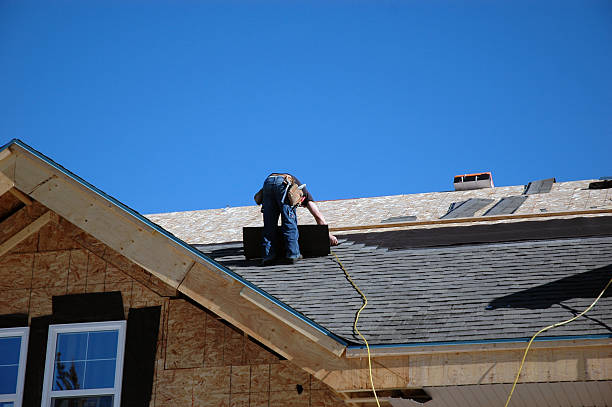 Best Residential Roofing Contractor  in Oelwein, IA